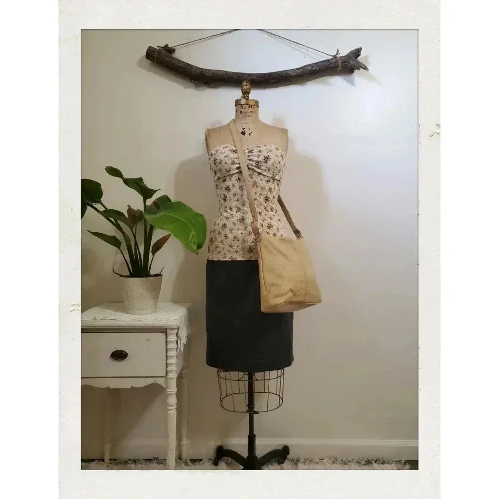 Liz Claiborne | Cream Beige Distressed Leather Organizer Crossbody Bag